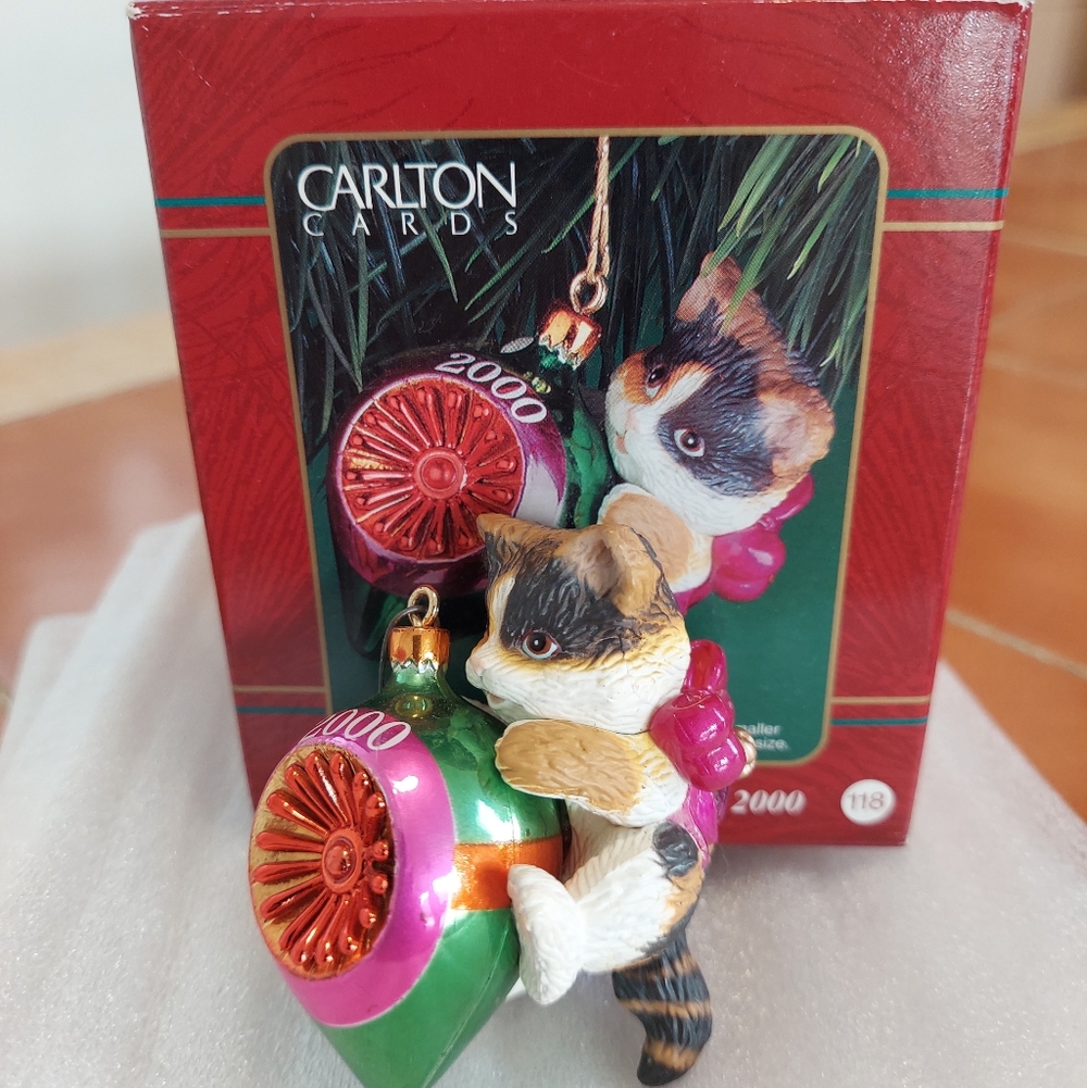Carlton Cards Purr-Fect Christmas Ornament